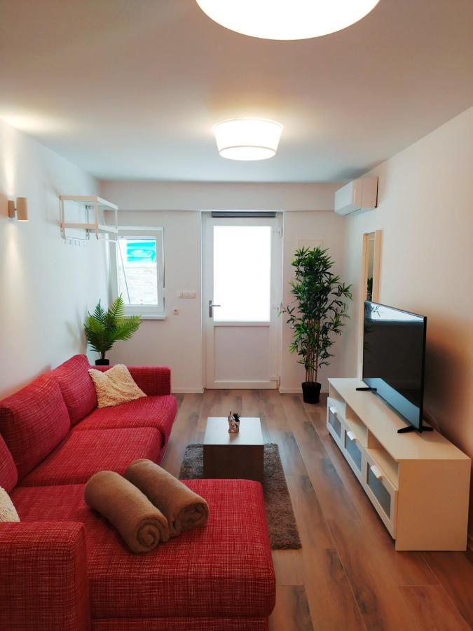 Tomas I Noa Apartment Малинска Екстериор снимка